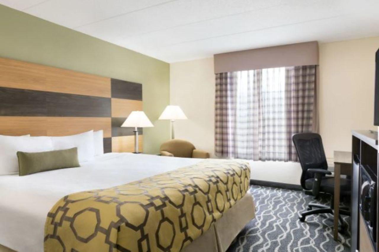 Baymont By Wyndham Florence Cincinnati Exterior photo
