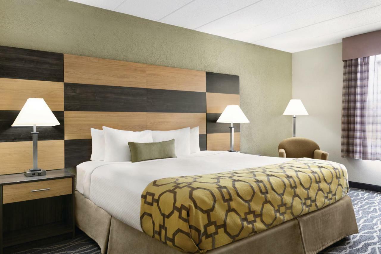 Baymont By Wyndham Florence Cincinnati Exterior photo