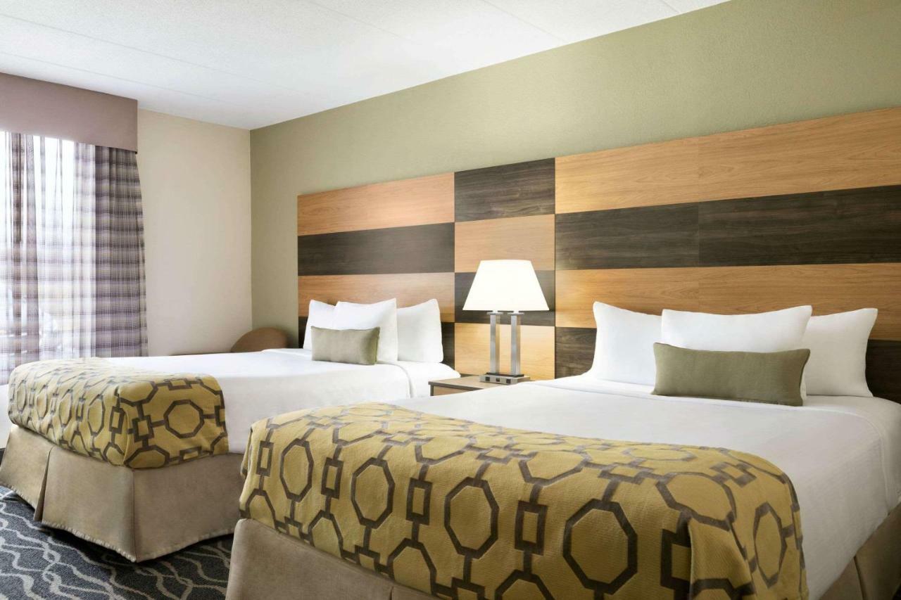 Baymont By Wyndham Florence Cincinnati Exterior photo