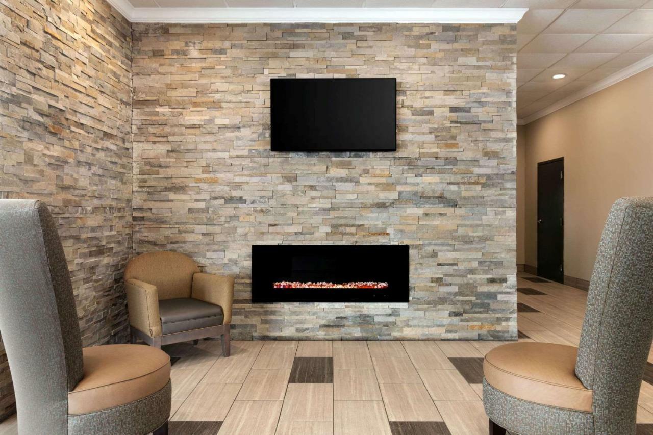 Baymont By Wyndham Florence Cincinnati Exterior photo